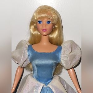 Vintage 1995 Sparkle Eyes Cinderella Disney Mattel Doll